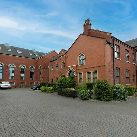 Cosy Town Centre Location 아파트 *